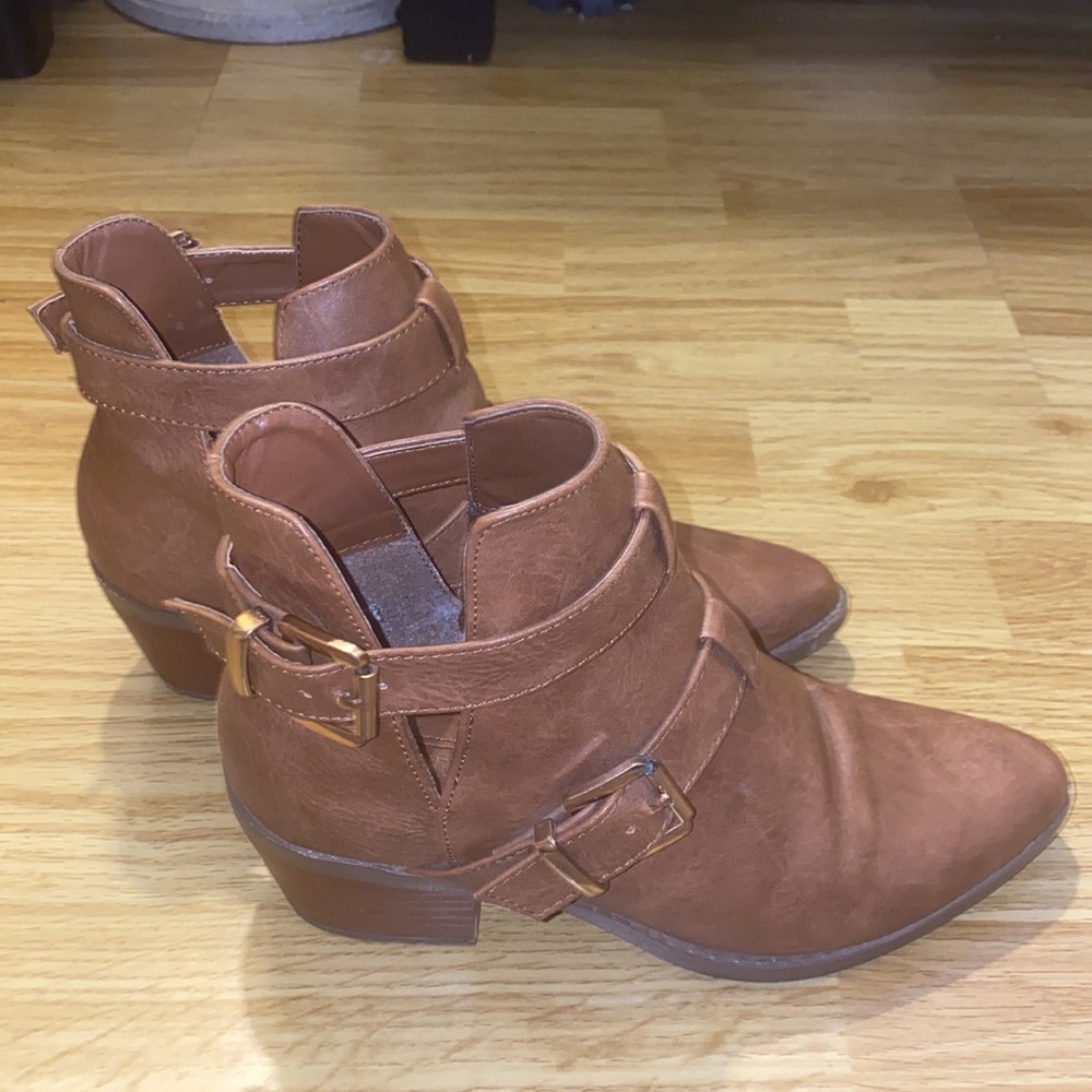 Cognac Booties